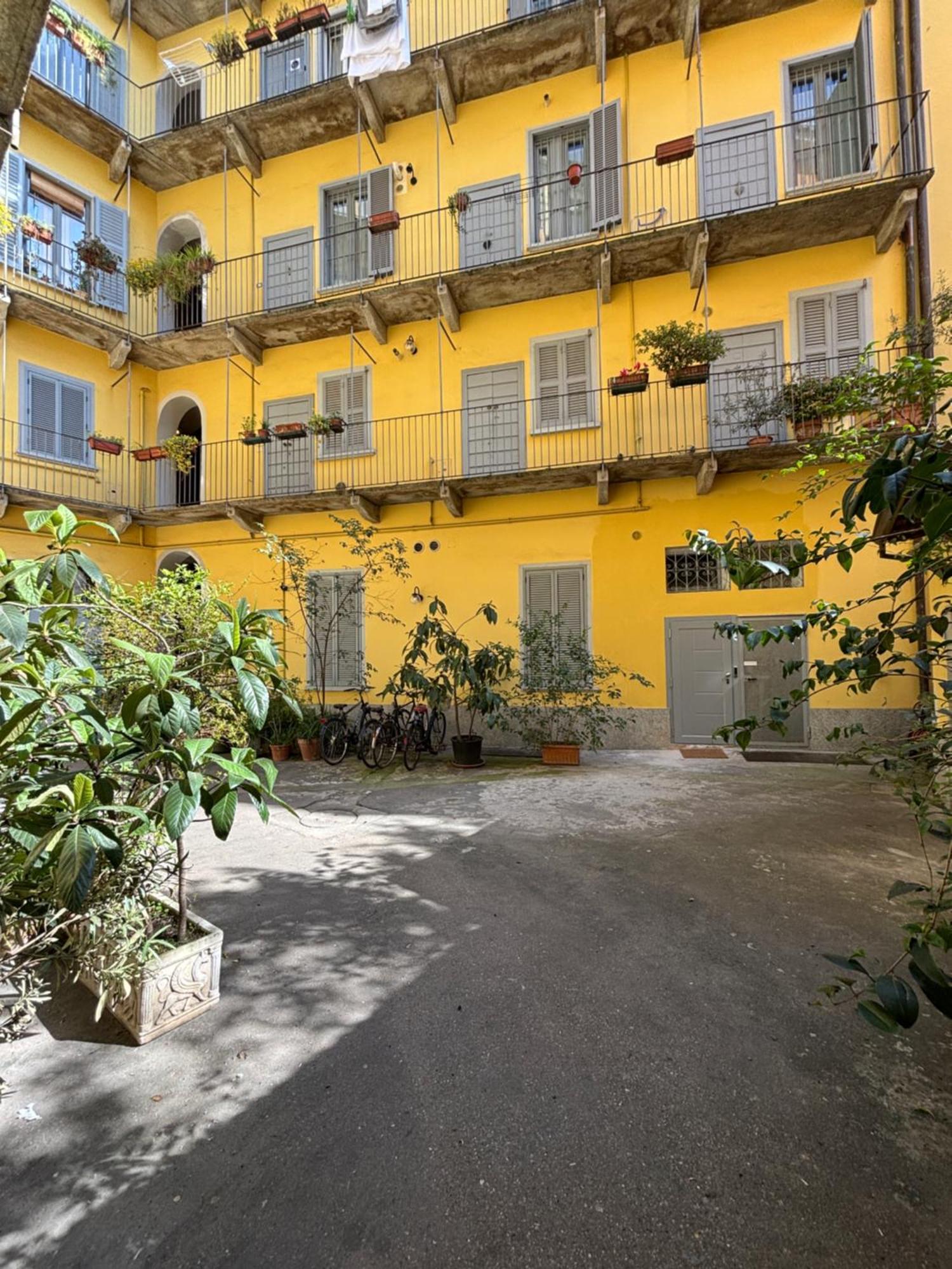 La Vecchia Milano-Les Nubles Vannucci - Il Ballatoio E Il Cortile 外观 照片