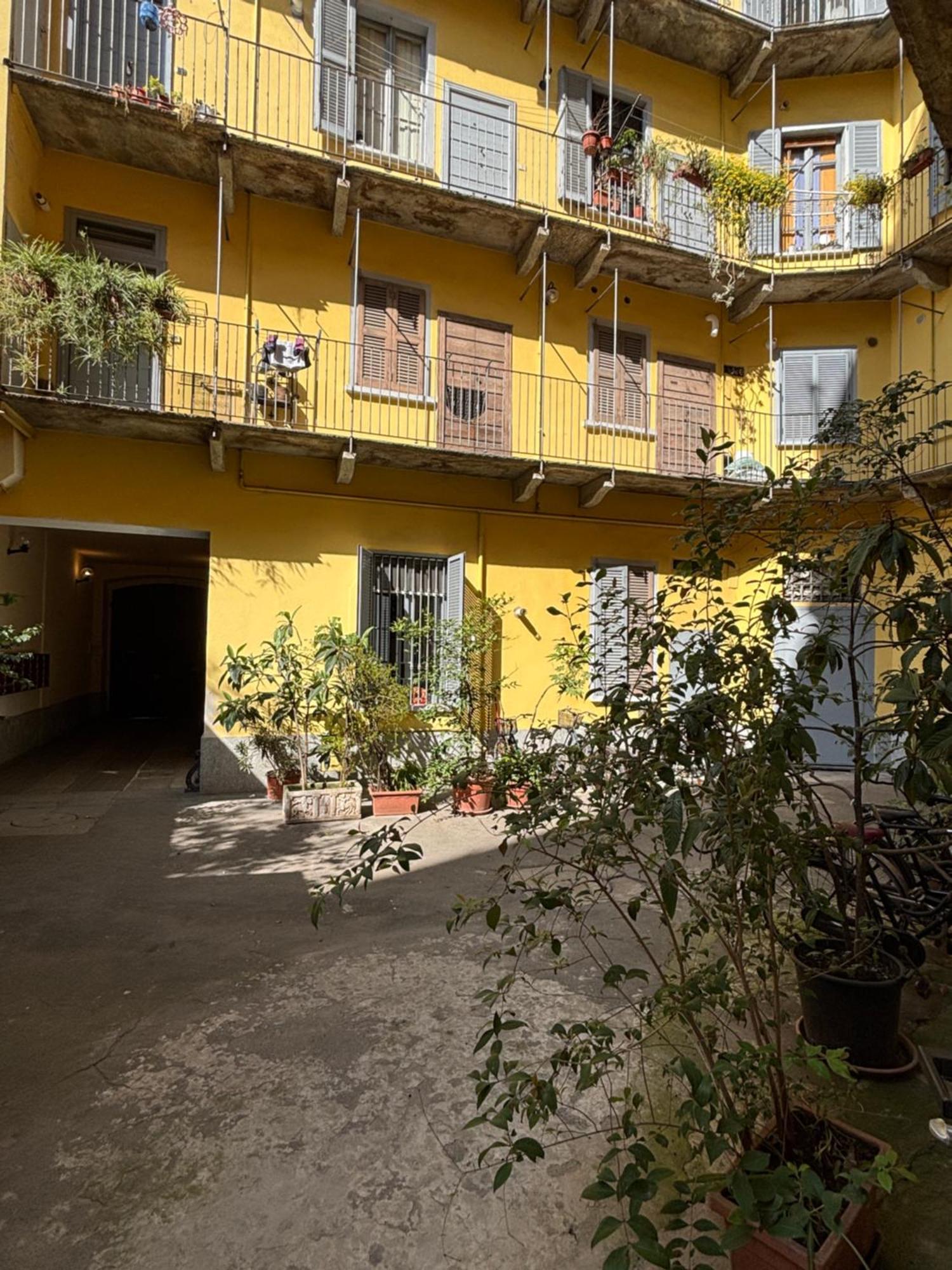 La Vecchia Milano-Les Nubles Vannucci - Il Ballatoio E Il Cortile 外观 照片